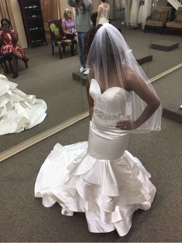 I want to see dresses!