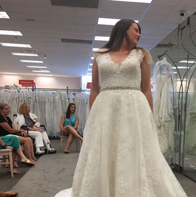 Where are all my “thicker” brides at? - 1