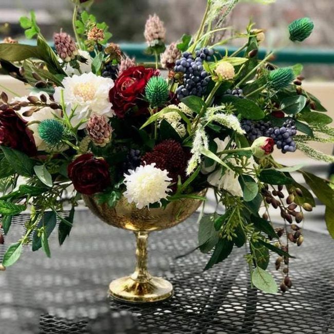 When to buy fake bouquets? 1
