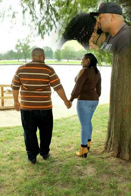 Engagement photos are here!