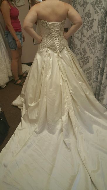 HELP! Trying to find the designer and style of this dress I saw at a consignment store