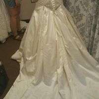 HELP! Trying to find the designer and style of this dress I saw at a consignment store