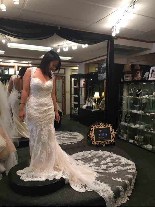 Show off your dress!!