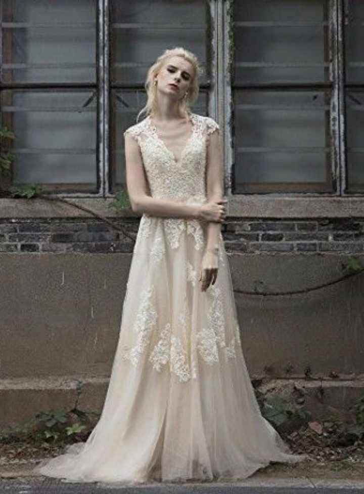 Please show your wedding dress, ladies - 1