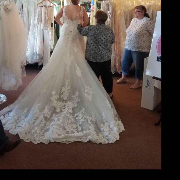 Who else loves lace?  Show off your lace dresses and/or veils! - 2