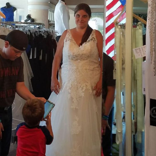 Who else loves lace?  Show off your lace dresses and/or veils! 4