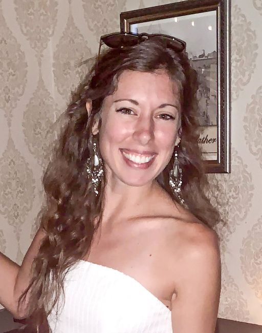 Sexy, Wavy Hair Down without the Frizz? 2