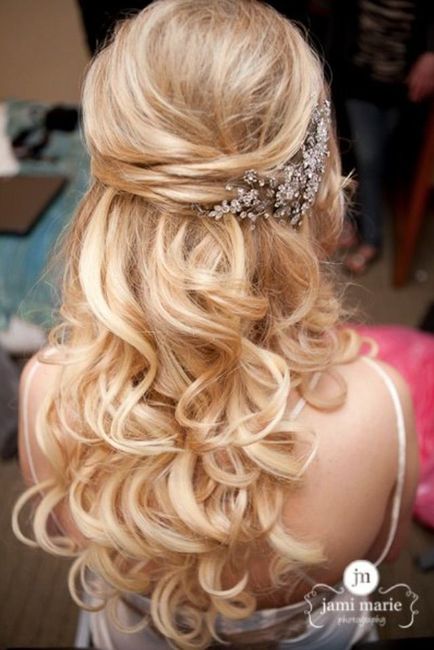*UPDATE & DRESS PICS PAGE 5* Yay Makeup / Horrible Hair Trial :( / Gown Alterations