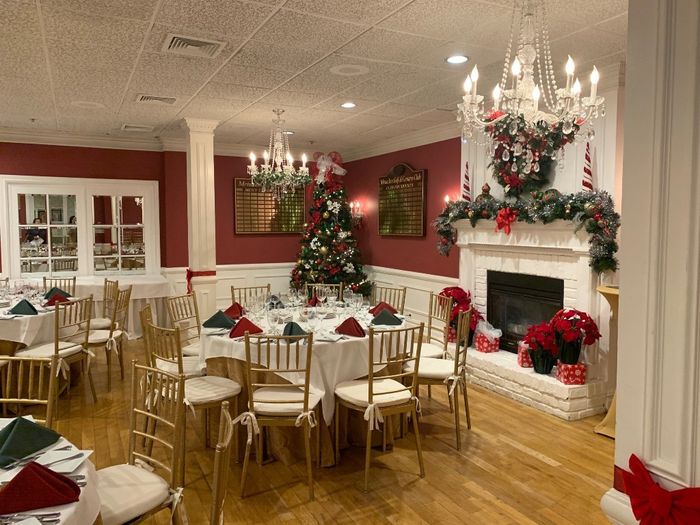 Help with red walls - shower venue 4