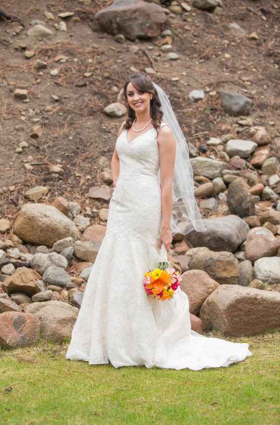 One month married today and Wedding pictures!!