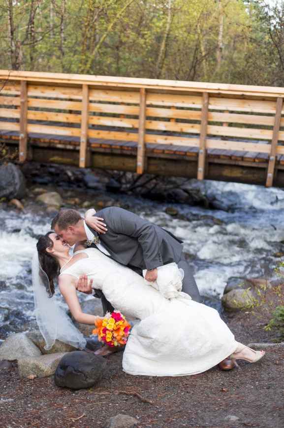 One month married today and Wedding pictures!!