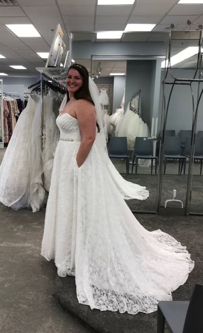 Show me your ball gown wedding dresses! 4