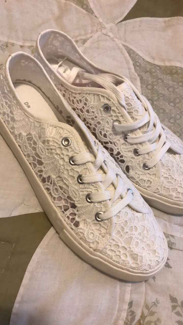 May i see your shoes? - 1