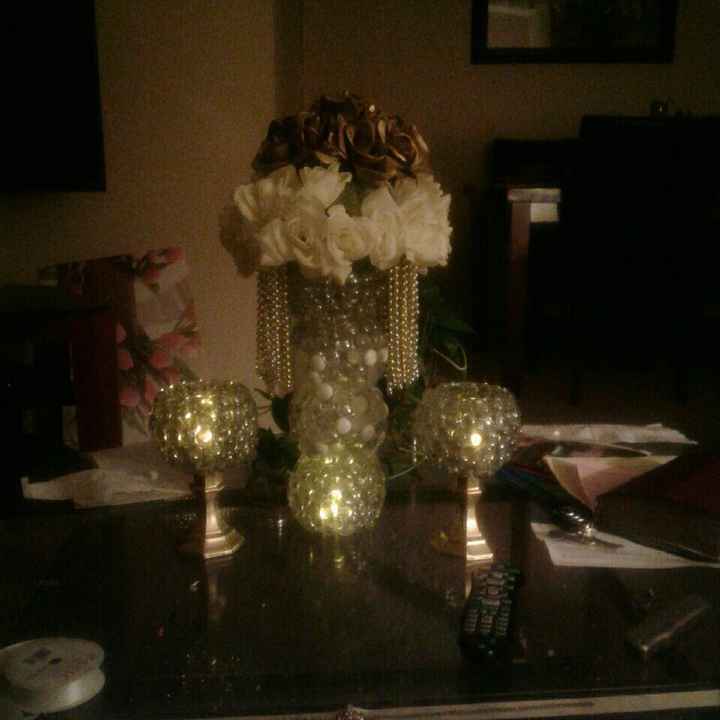 Glad that I decided to do my own decorations they are turning out lovely!