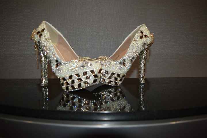 Share your wedding shoes! - 1
