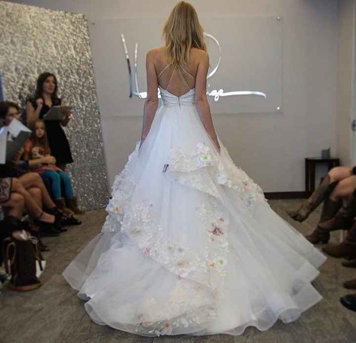 What jewelry would you pair with this dress?