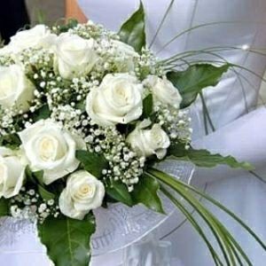 What flowers go with each dress style - 2