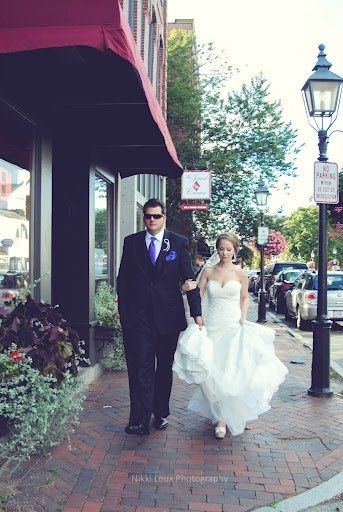 I tad late but...I'm MARRIED!!!
