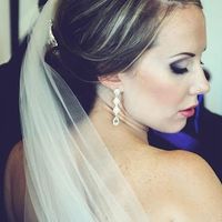 I tad late but...I'm MARRIED!!!