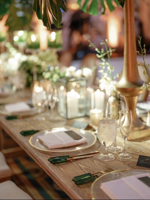 Show off your centerpieces and other reception decor 20