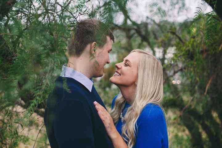 Show me engagement/wedding pics in the rain