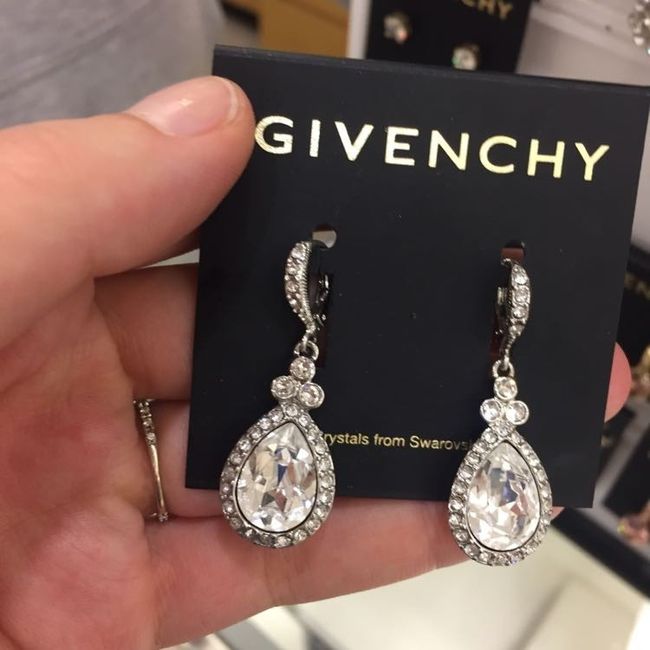 Show me your earrings!!