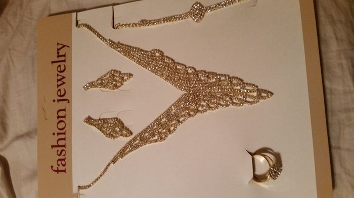 Show me your bridesmaid jewelry