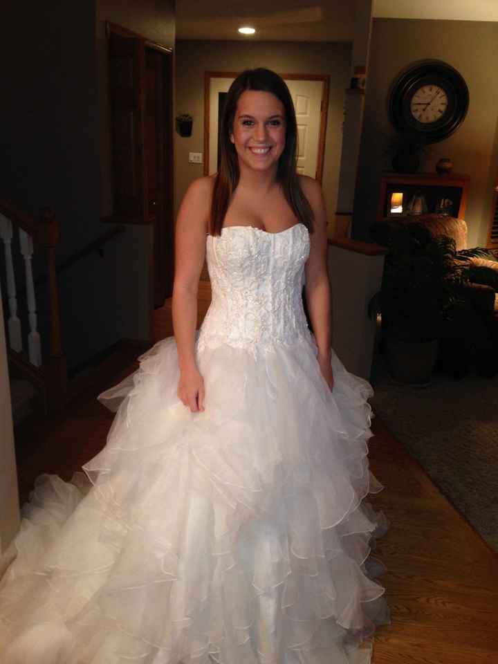 I wanna see ballgowns!