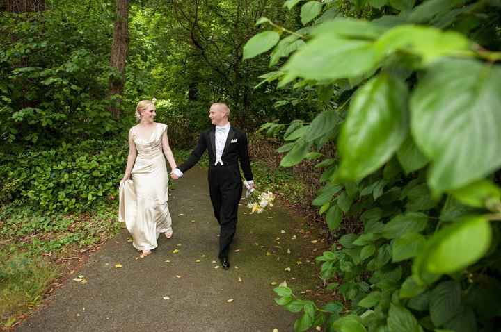 A couple sneak preview PICS from the wedding.