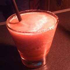 anyone got any good recipe for a fruity raspberry cocktail?