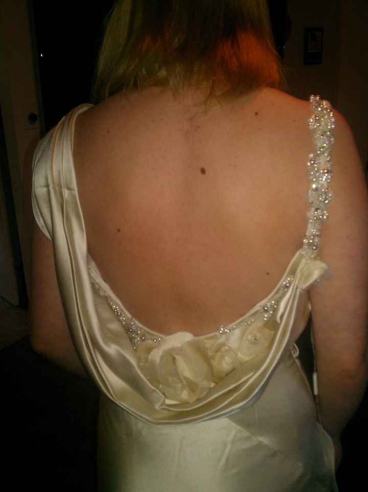 Can't decide if I want a veil or not- opinions/pics