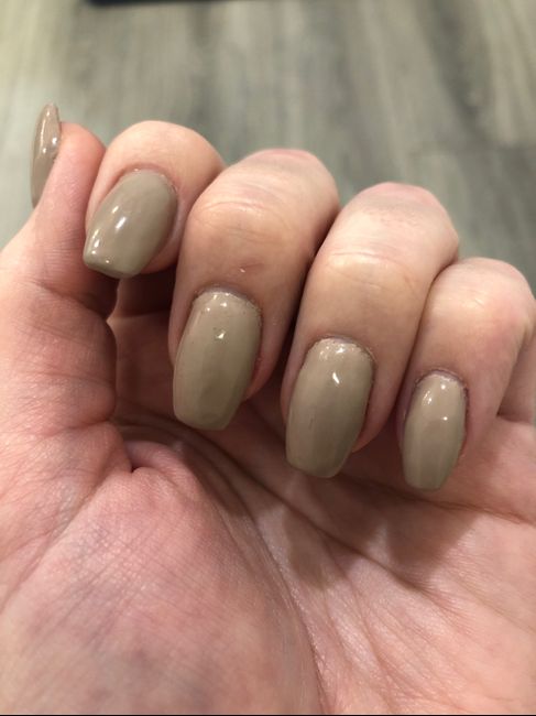 Nail color 7