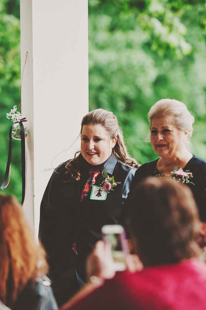 Update: More photos PG. 2 BAM!!!!! or as those snarky chickens like to call it......Bitch and Moan