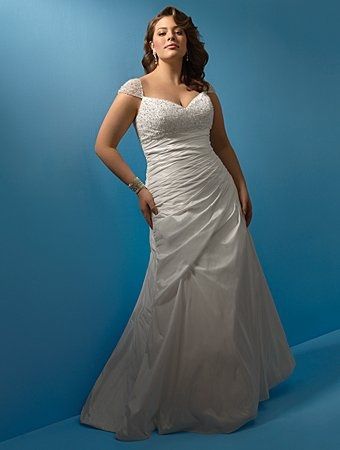 Non-Strapeless Wedding Dress Brides?