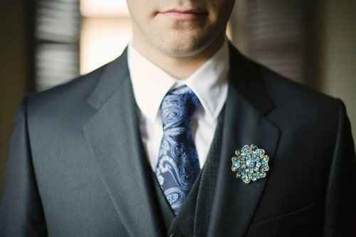 show me your boutonniere alternatives. flowerless wedding!