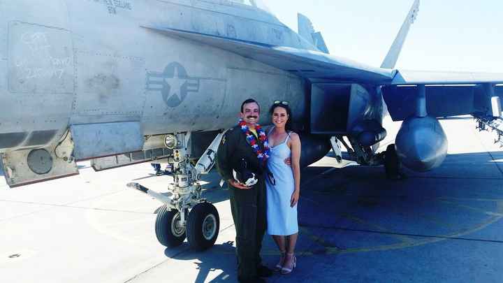 *Update with more pro pics* KWR: My FI is home! Military homecoming. Pic heavy