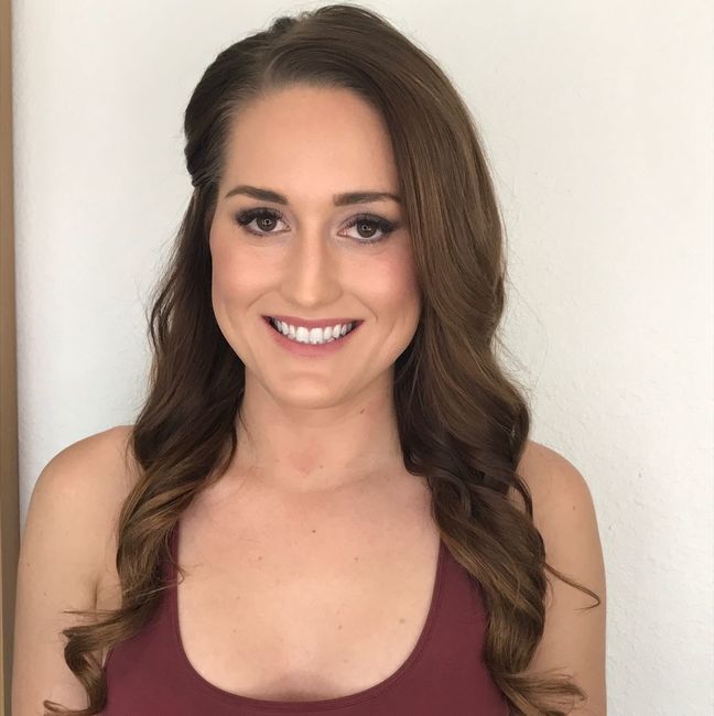 Post your makeup selfie?