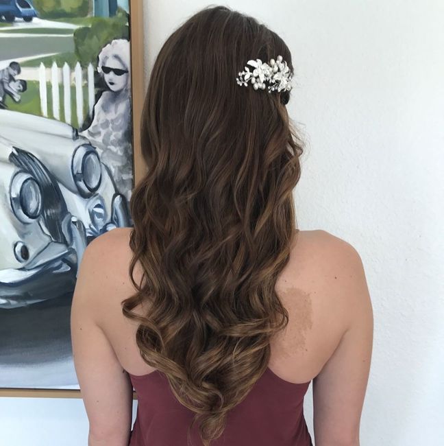 Help! Which hairstyle looks and goes best?