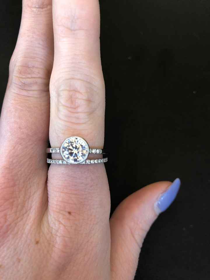 Show room picture of what I ordered. I like the separation between the two bands. Makes them stand o