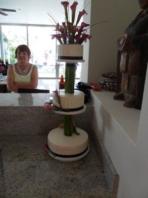Flowers, real and fake....lets see 'em!