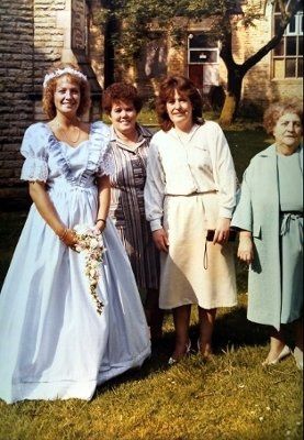 Always the FG/Bridesmaid and now I'm the Bride... Share your pics!