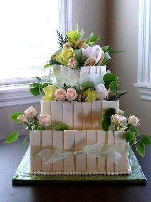 Outdoor Spring Wedding Cake inspiration