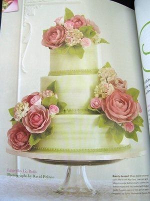 Outdoor Spring Wedding Cake inspiration