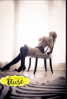 How about some SMEXY photos? (boudoir pics)