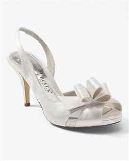 Looking for gorgeous wedding shoes? White house/black market for less than $50
