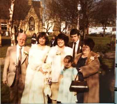 Always the FG/Bridesmaid and now I'm the Bride... Share your pics!