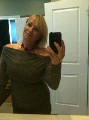 NWR: WW First Annual Diva Bathroom Pic Competition!!!!