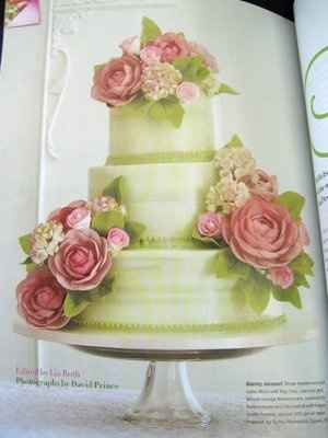 Outdoor Spring Wedding Cake inspiration
