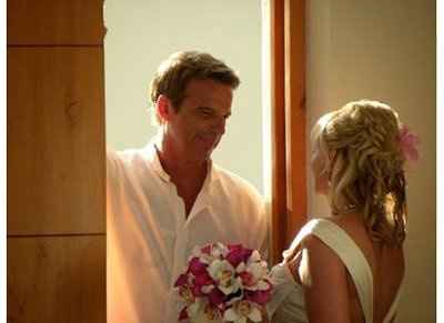 Who's doing a first look/pics before ceremony?