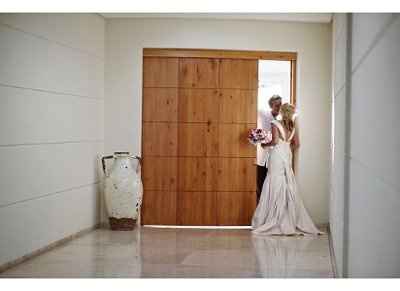 Who's doing a first look/pics before ceremony?